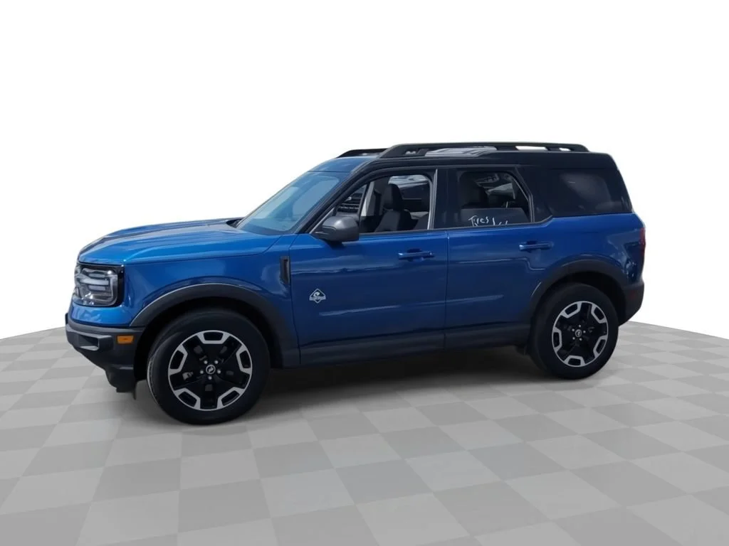 Used 2024 Blue Ford Outer Banks image 4