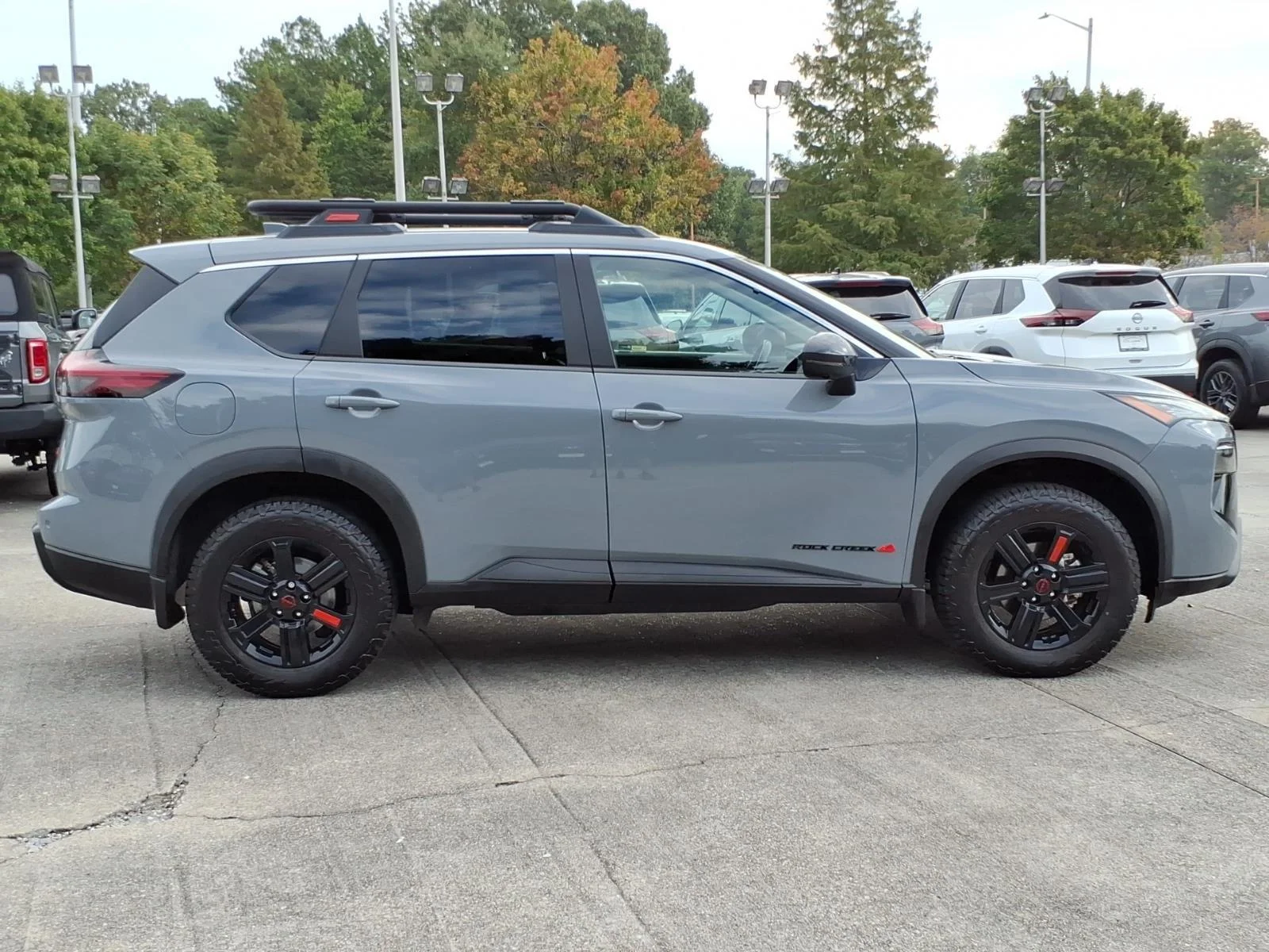 Used 2025 Boulder Gray Pearl Nissan Rock Creek image 6