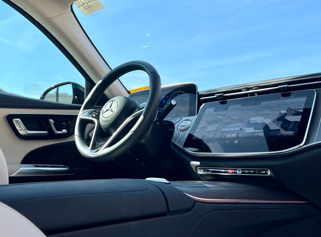 Certified Used 2026  Mercedes-Benz E 350 image 8