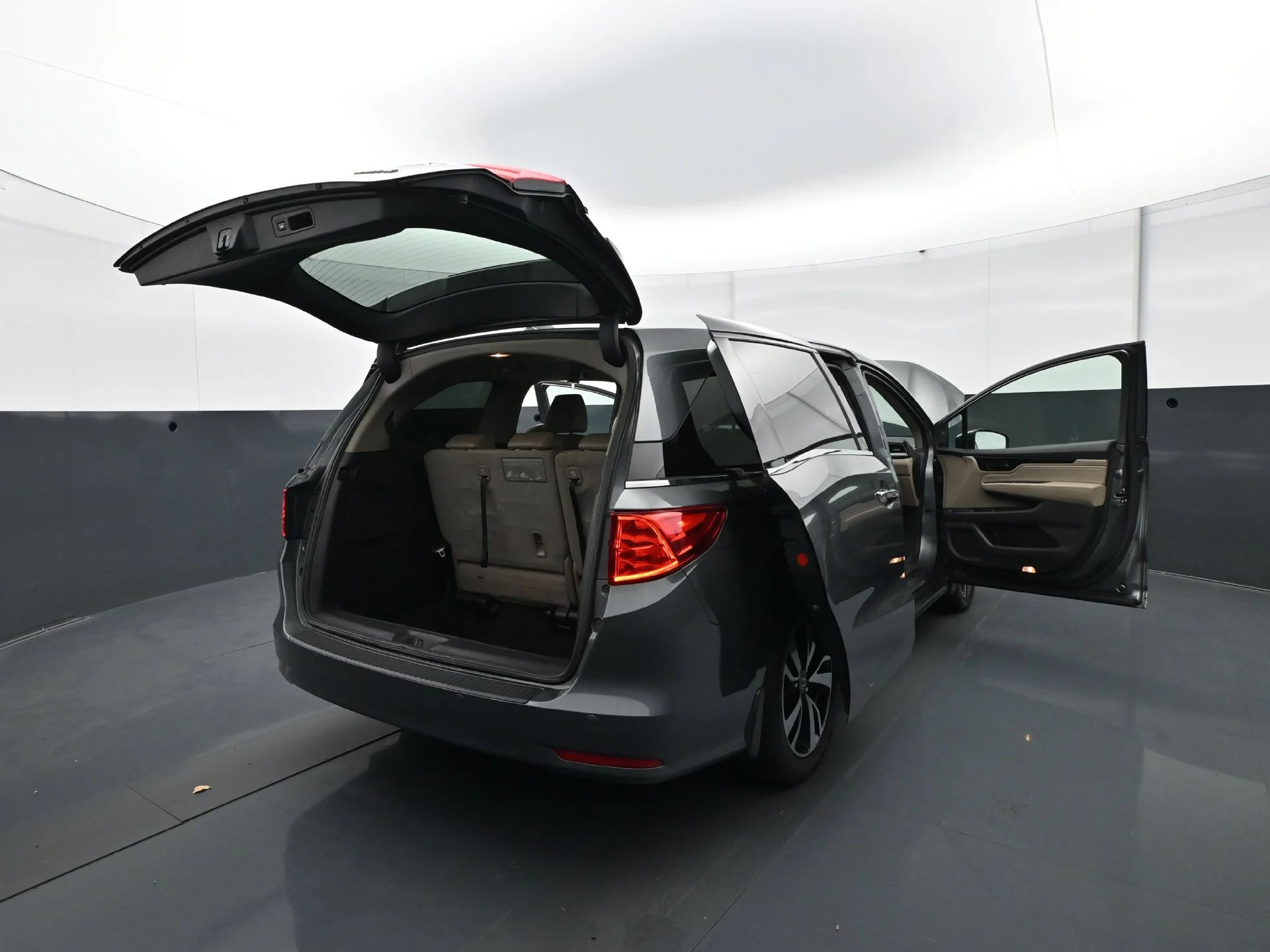 Used 2019 Gray Honda Elite Auto image 37