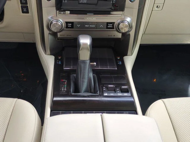 Used 2020 Silver Lexus 460 image 17