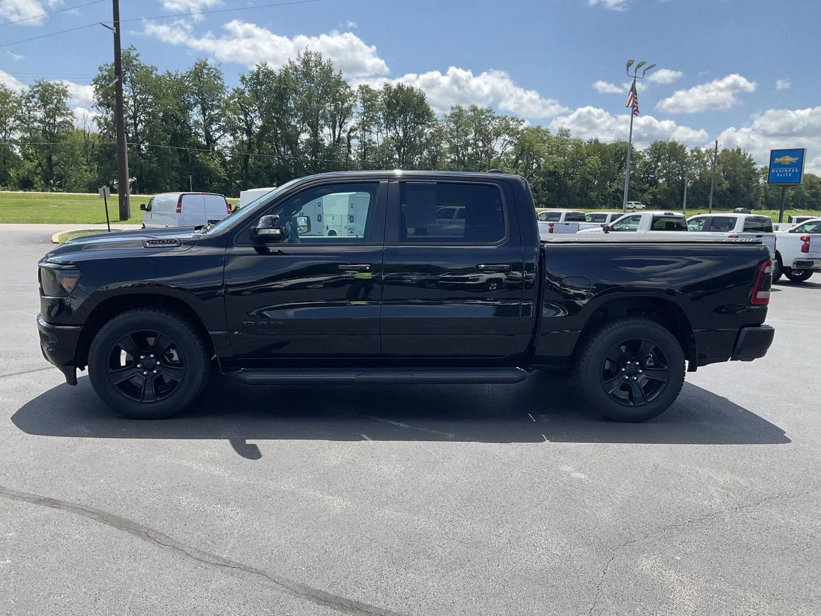 Used 2021 Diamond Black Crystal Pearlcoat Ram Big Horn image 4