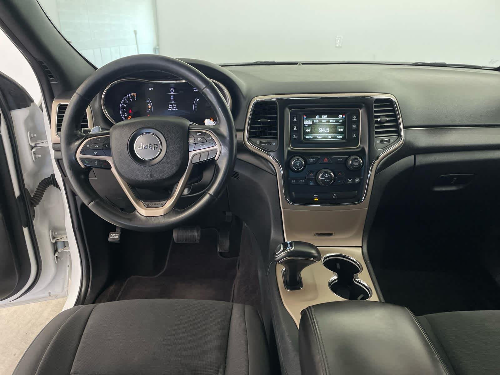 Used 2015 Bright White Clearcoat Jeep Laredo image 57