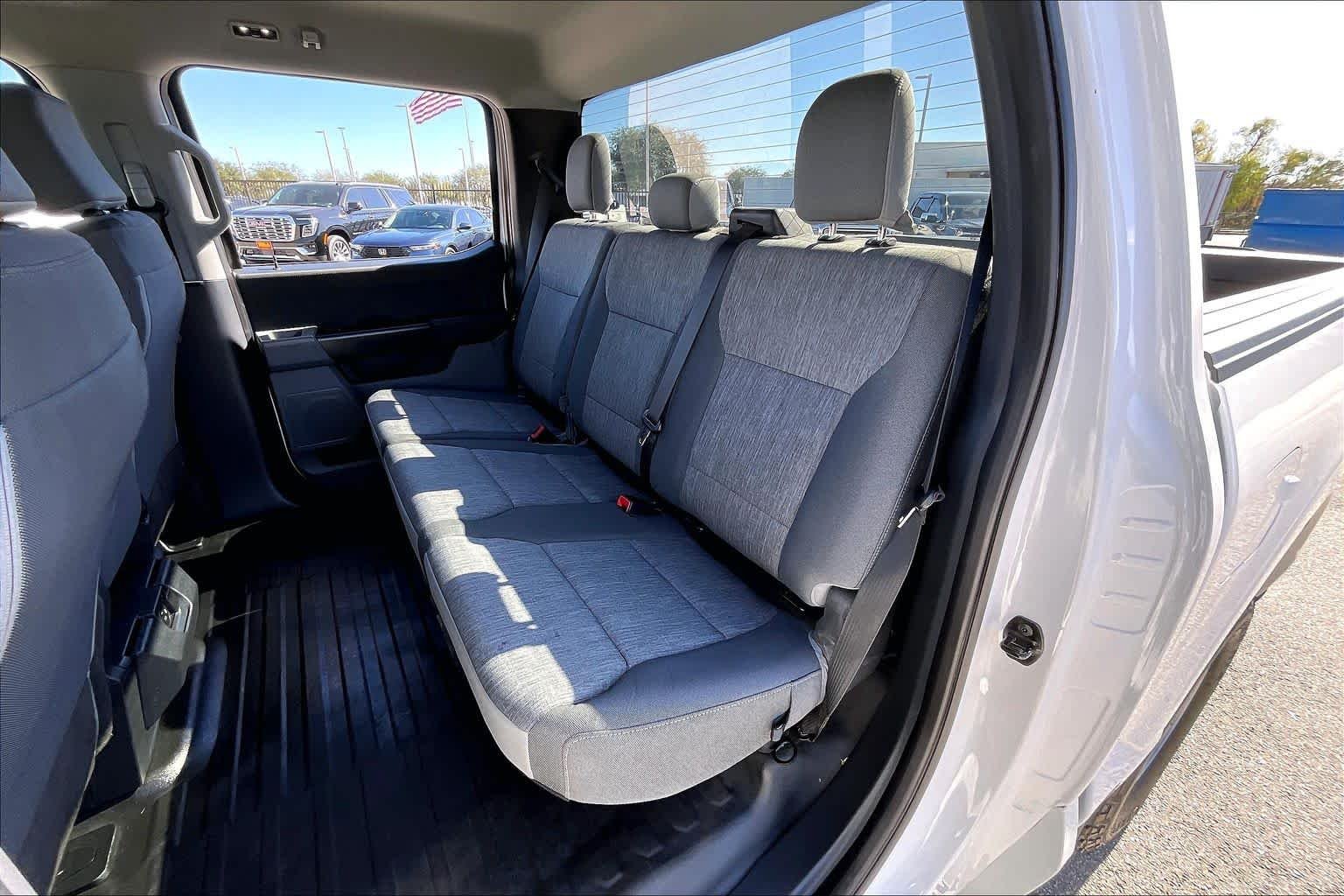 Used 2022 Oxford White Ford XL image 46