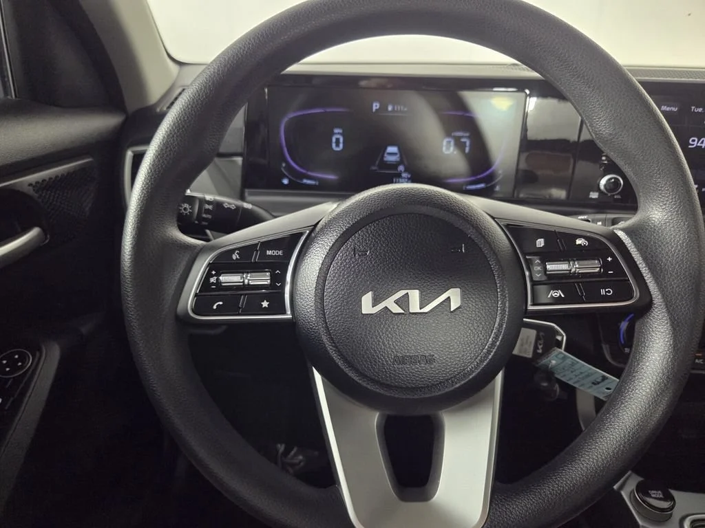 Used 2025 Dark Ocean Blue Kia LX image 17