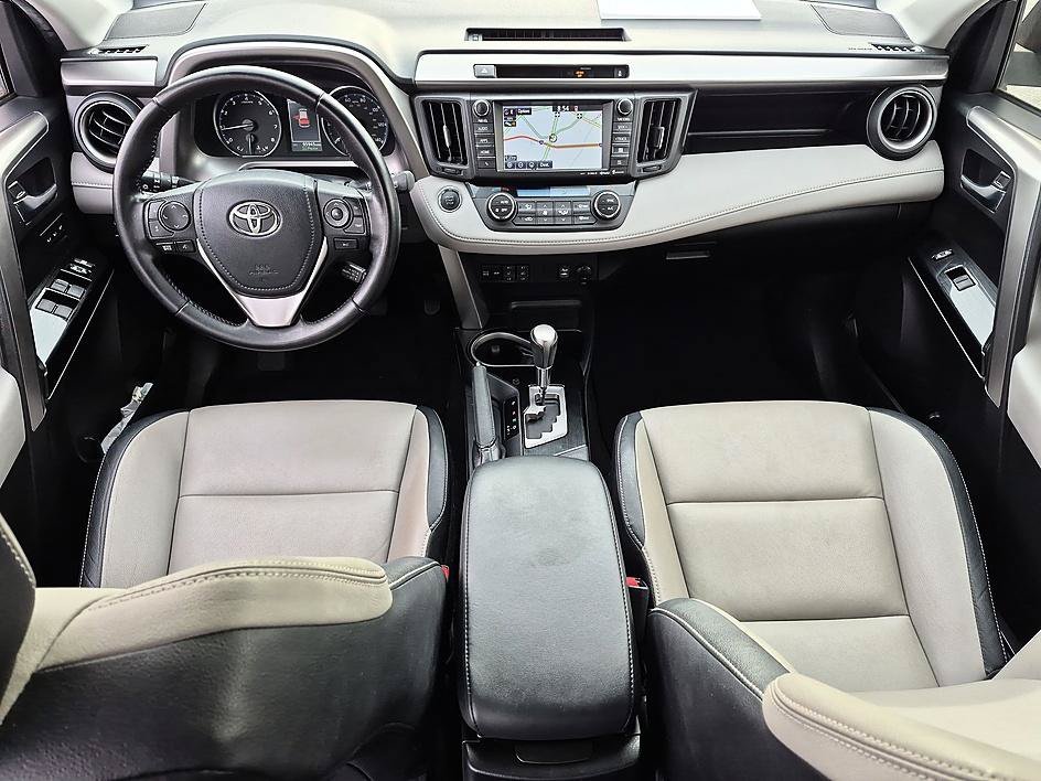 Used 2016 Magnetic Gray Metallic Toyota Limited image 30