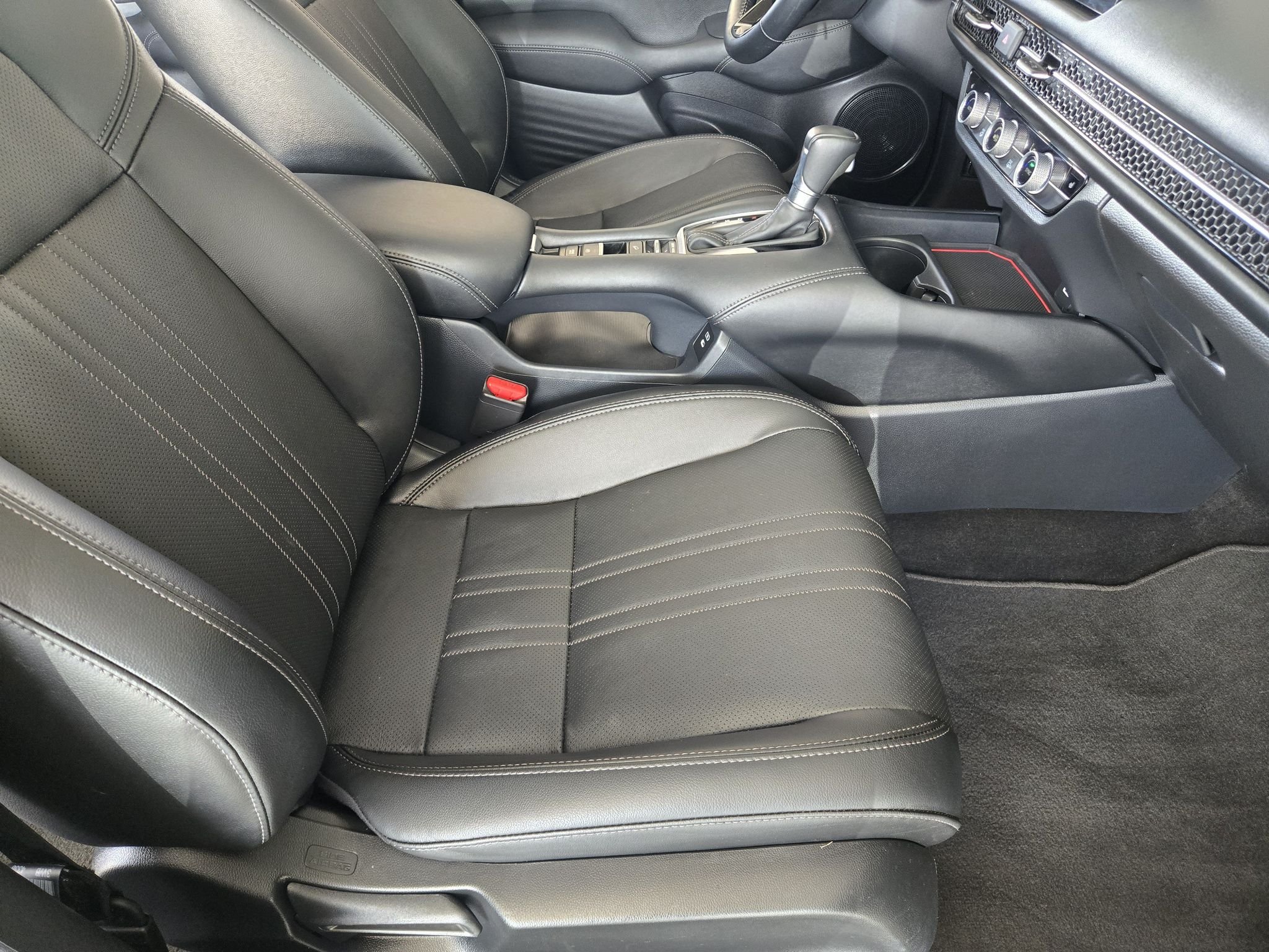 Used 2025  Honda EX-L image 14