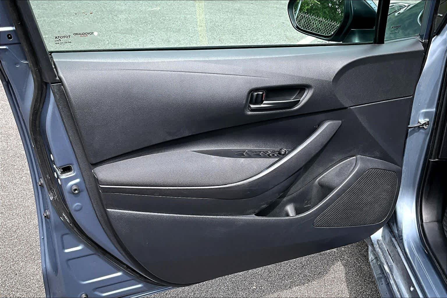 Used 2025 Celestite Toyota LE image 29