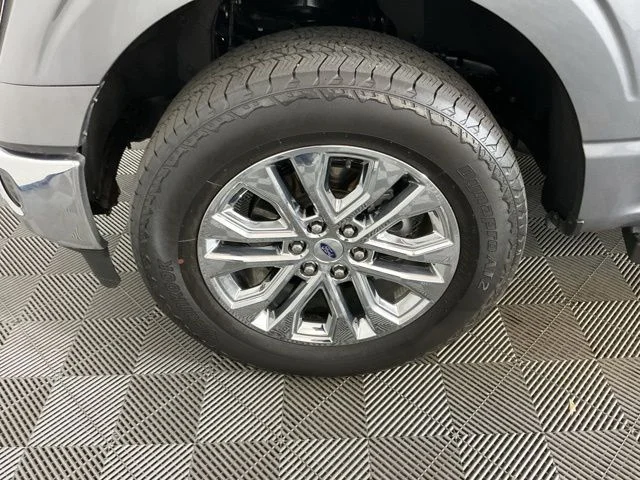 Certified Used 2025 Gray Ford Lariat image 30