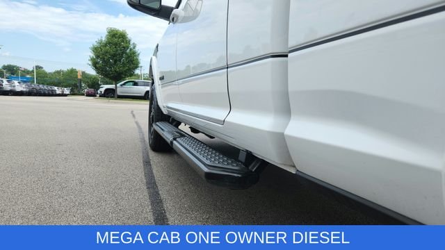 Used 2022 White Ram Laramie image 11