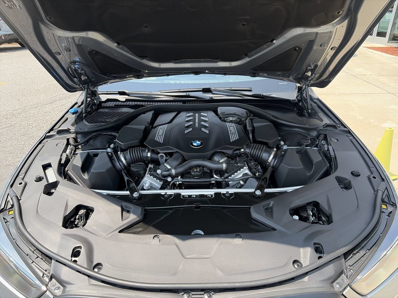 Used 2025 Skyscraper Grey Metallic BMW M850i xDrive image 36