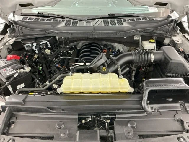 Used 2023  Ford XLT image 28