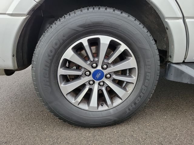 Used 2017 Ingot Silver Ford XLT image 34