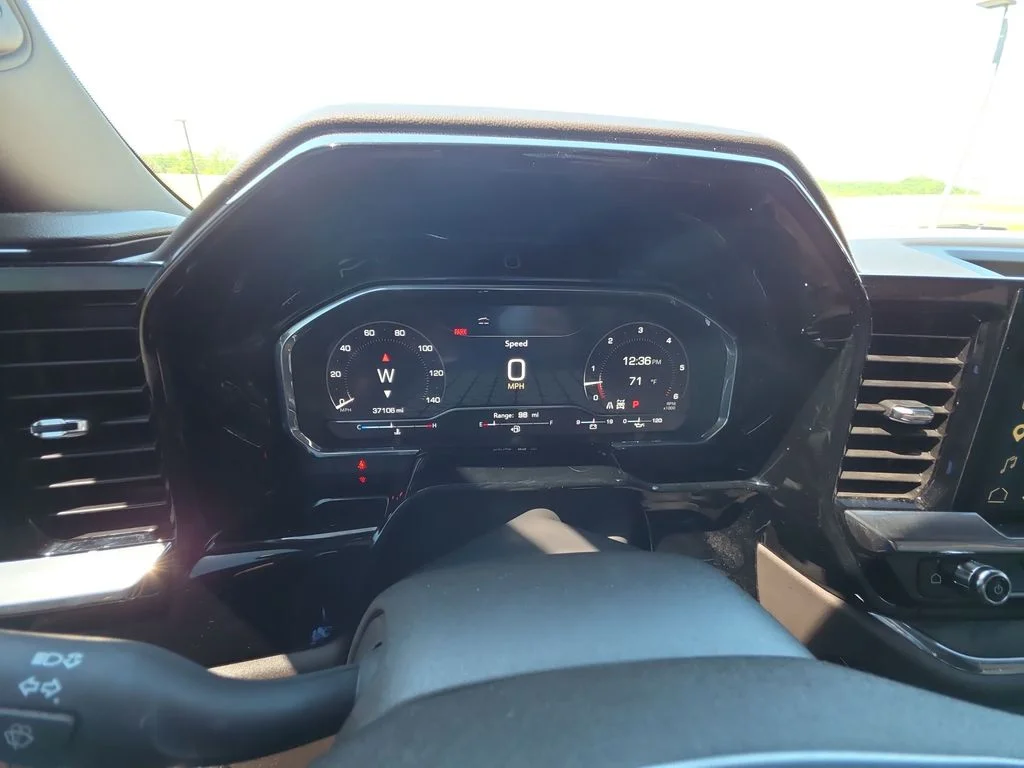 Certified Used 2024 White GMC SLT image 15
