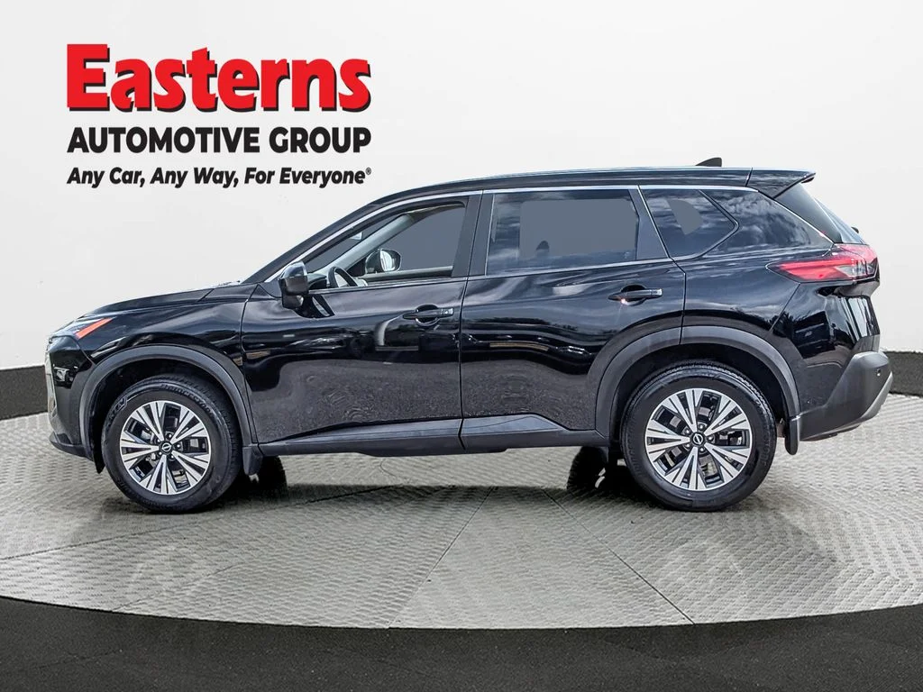 Used 2023 Black Nissan SV image 3