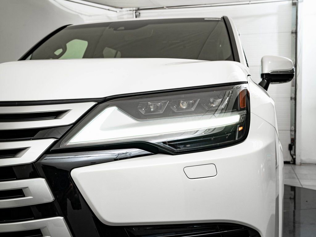 Used 2024 White Pearl Lexus 600 Premium image 15