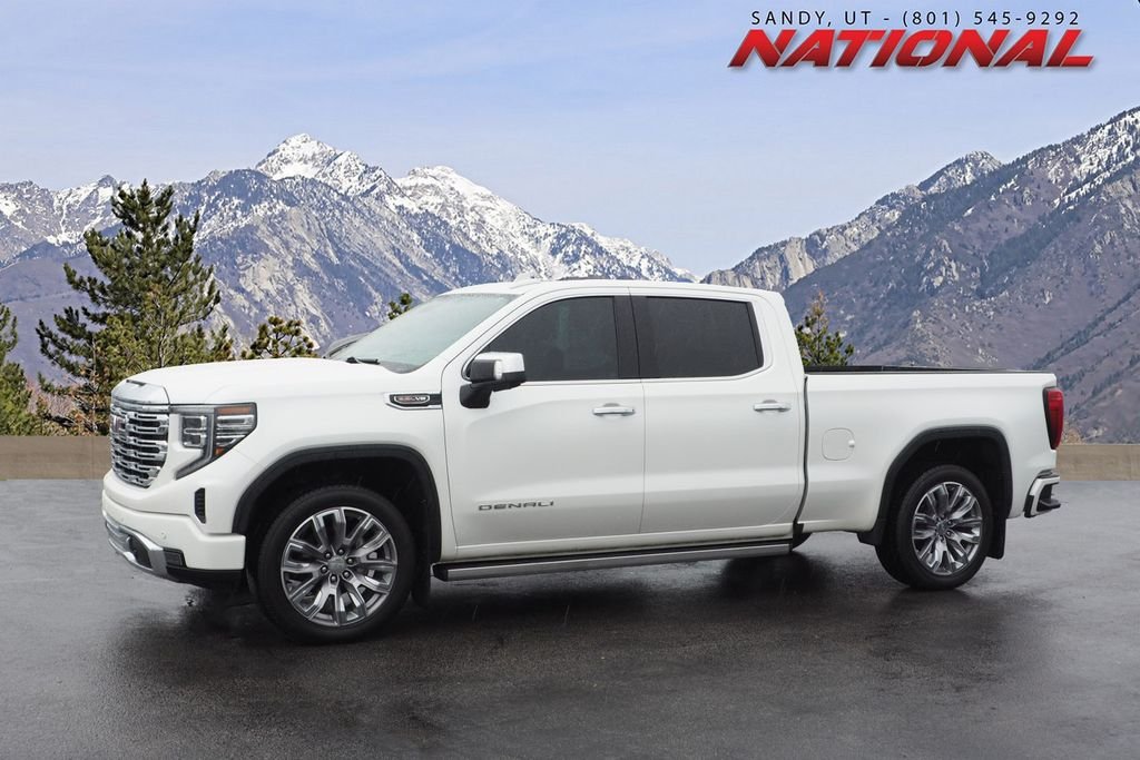 2022 GMC Sierra Denali 4WD Crew Cab Short Box's photo
