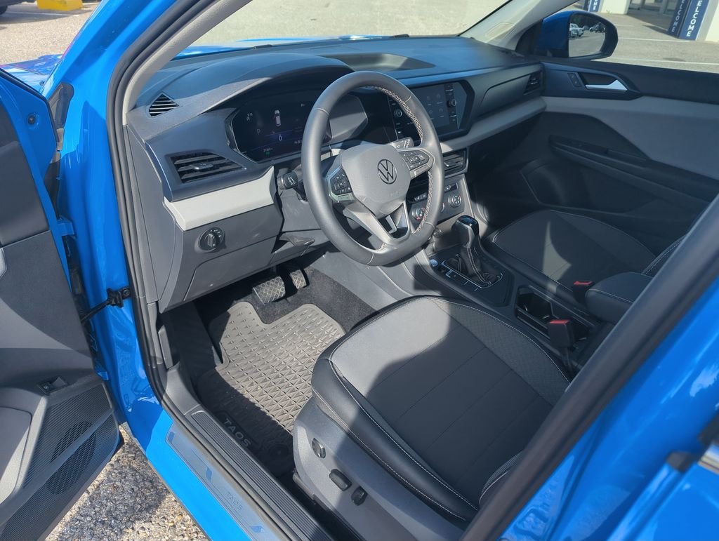 Used 2022 Blue Volkswagen 1.5T SE image 11