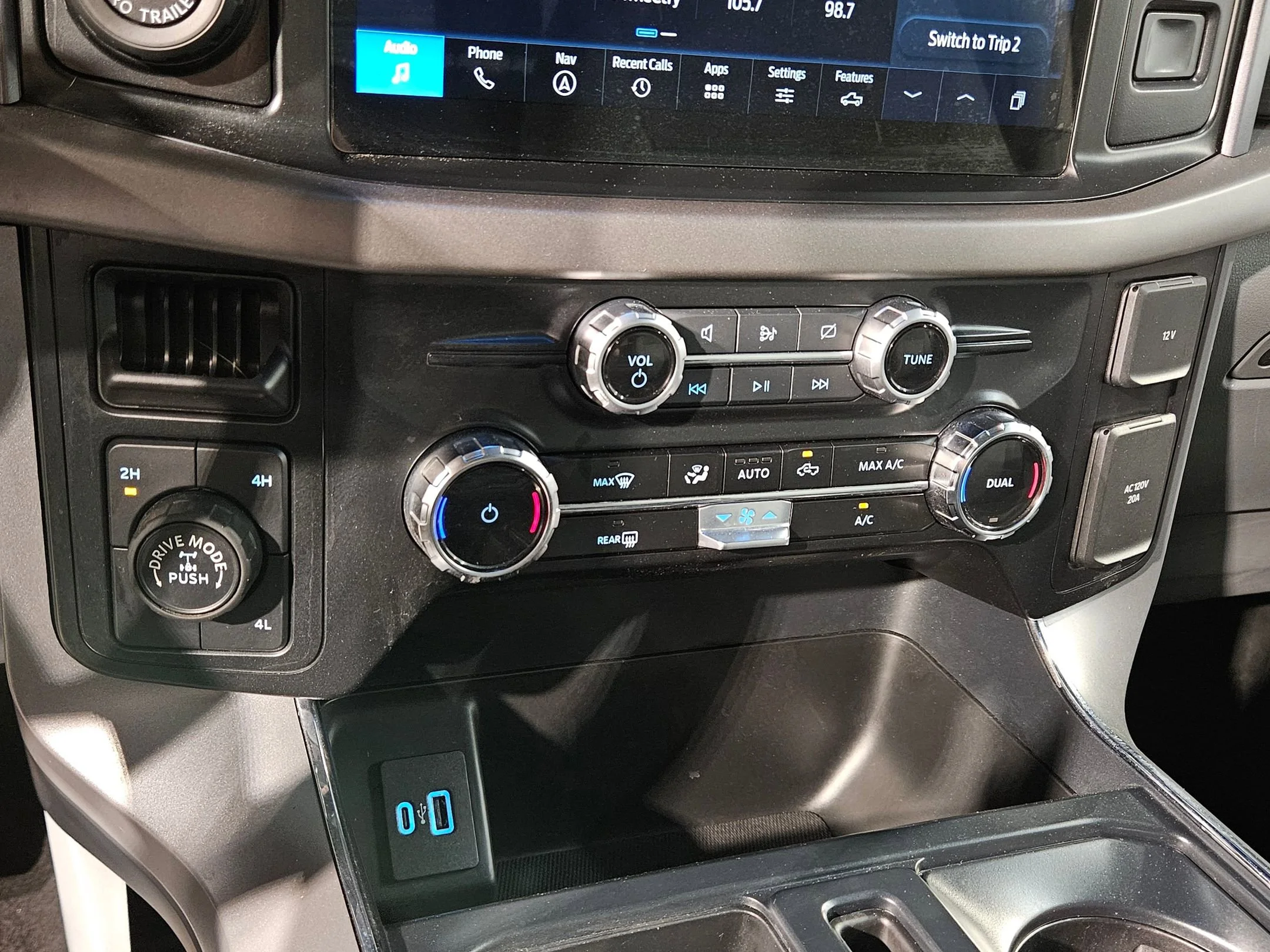 2024 Ford F-150 XLT - Photo 31