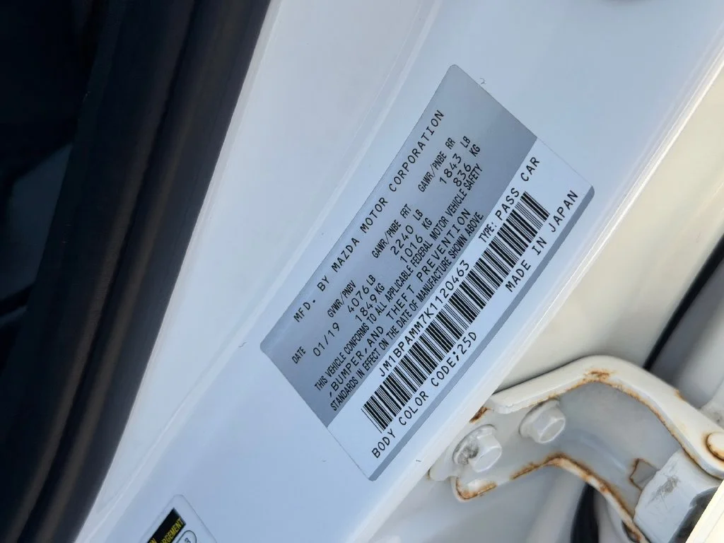 Used 2019 White Mazda Preferred image 22