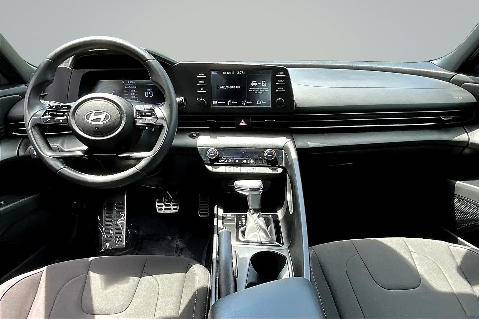 Certified Used 2025 Gray Hyundai SEL Sport image 8