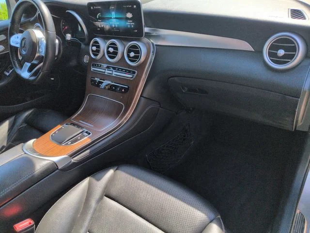 Used 2020  Mercedes-Benz GLC 300 image 28