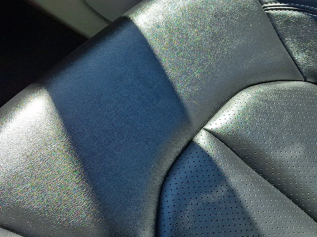 Used 2024 Silver Chrysler Touring L image 27