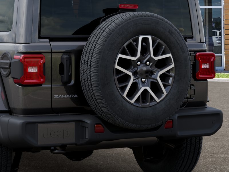 New 2026 Granite Crystal Metallic Clearcoat Jeep Sahara image 39