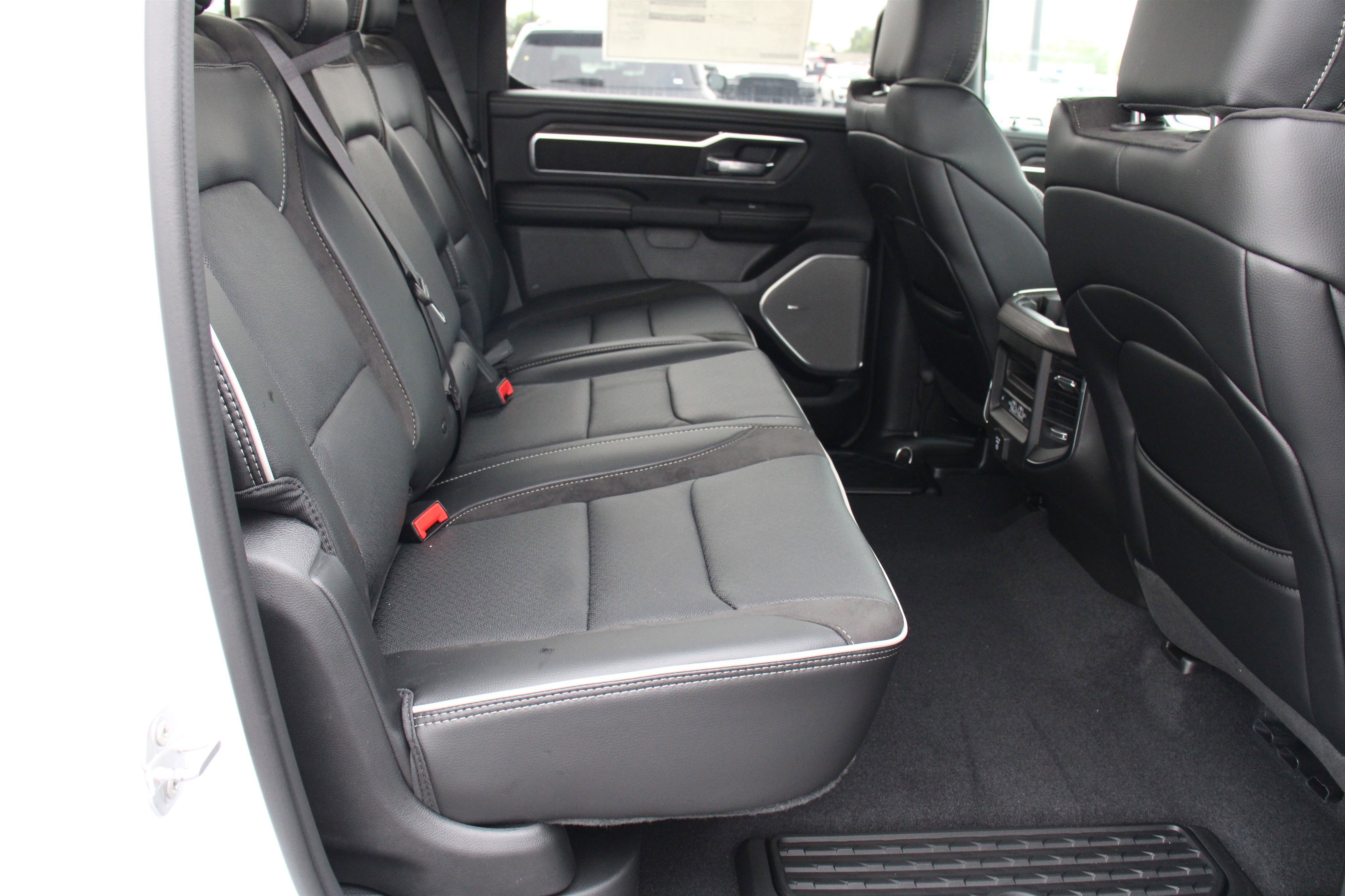 New 2026 Bright White Clear-Coat Exterior Paint RAM Laramie image 26