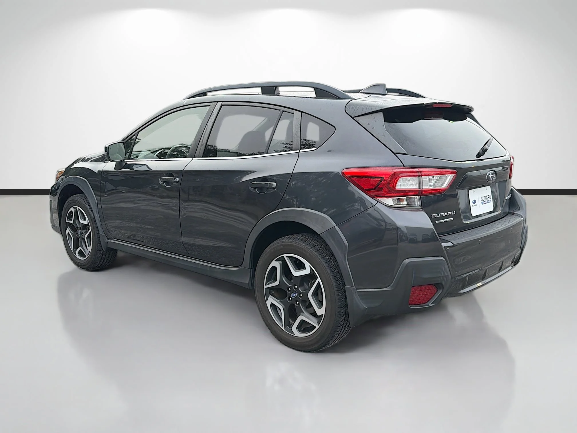 Used 2019 Dark Gray Metallic Subaru Limited image 5