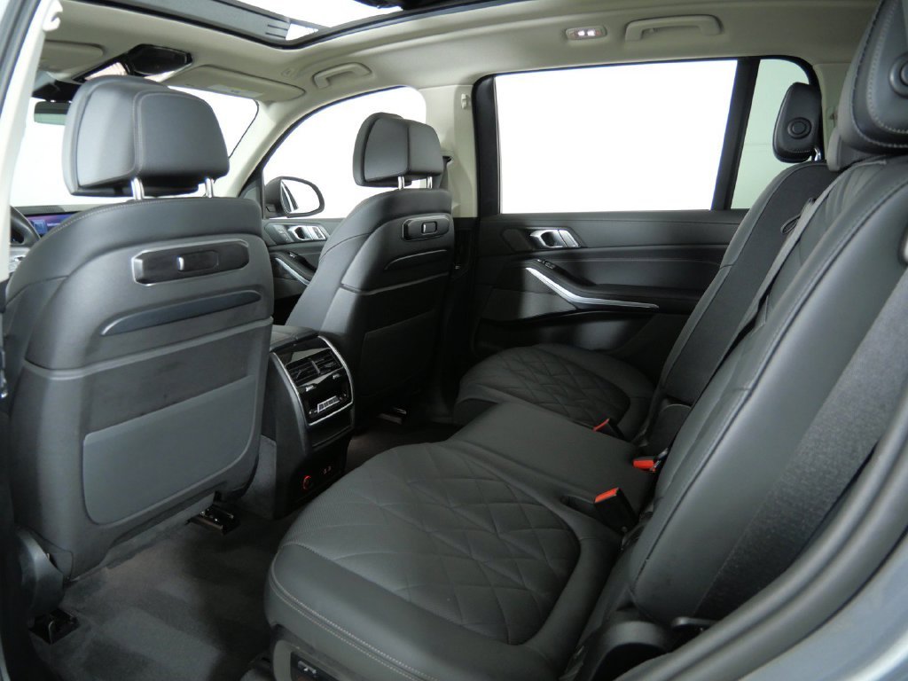 Certified Used 2025 Skyscraper Grey Metallic BMW xDrive40i image 39