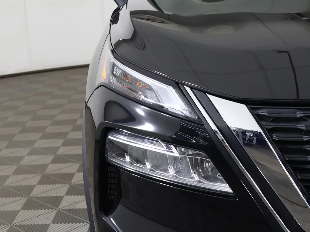 Used 2023 Black Nissan SV image 13