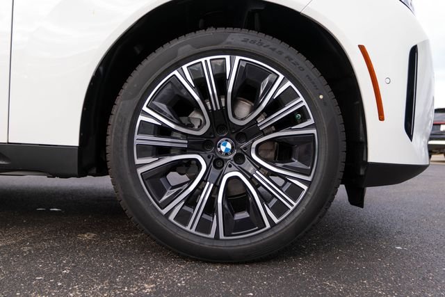 New 2026 Alpine White BMW 30 xDrive image 11