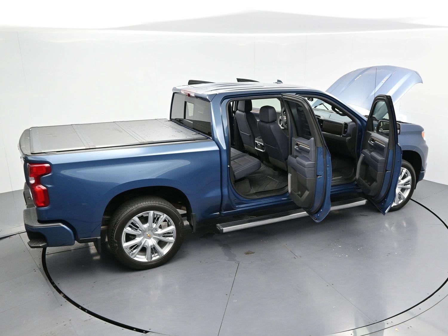 Used 2024 Lakeshore Blue Metallic Chevrolet High Country image 42