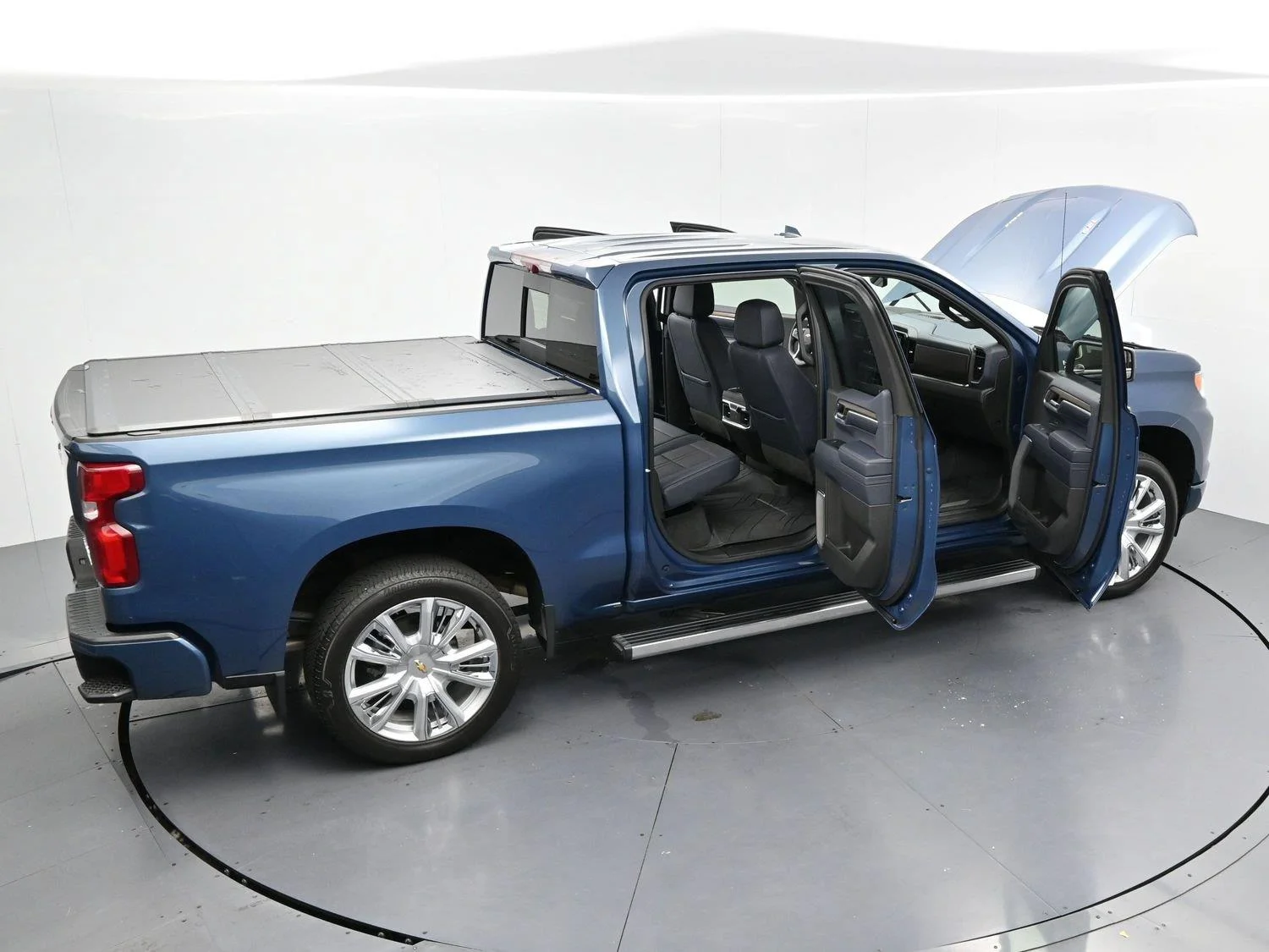 Used 2024 Lakeshore Blue Metallic Chevrolet High Country image 42