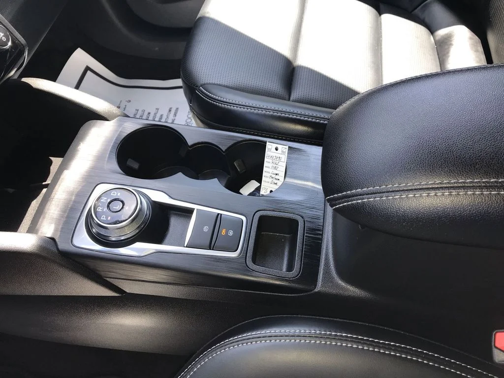 Used 2025  Ford Platinum image 20