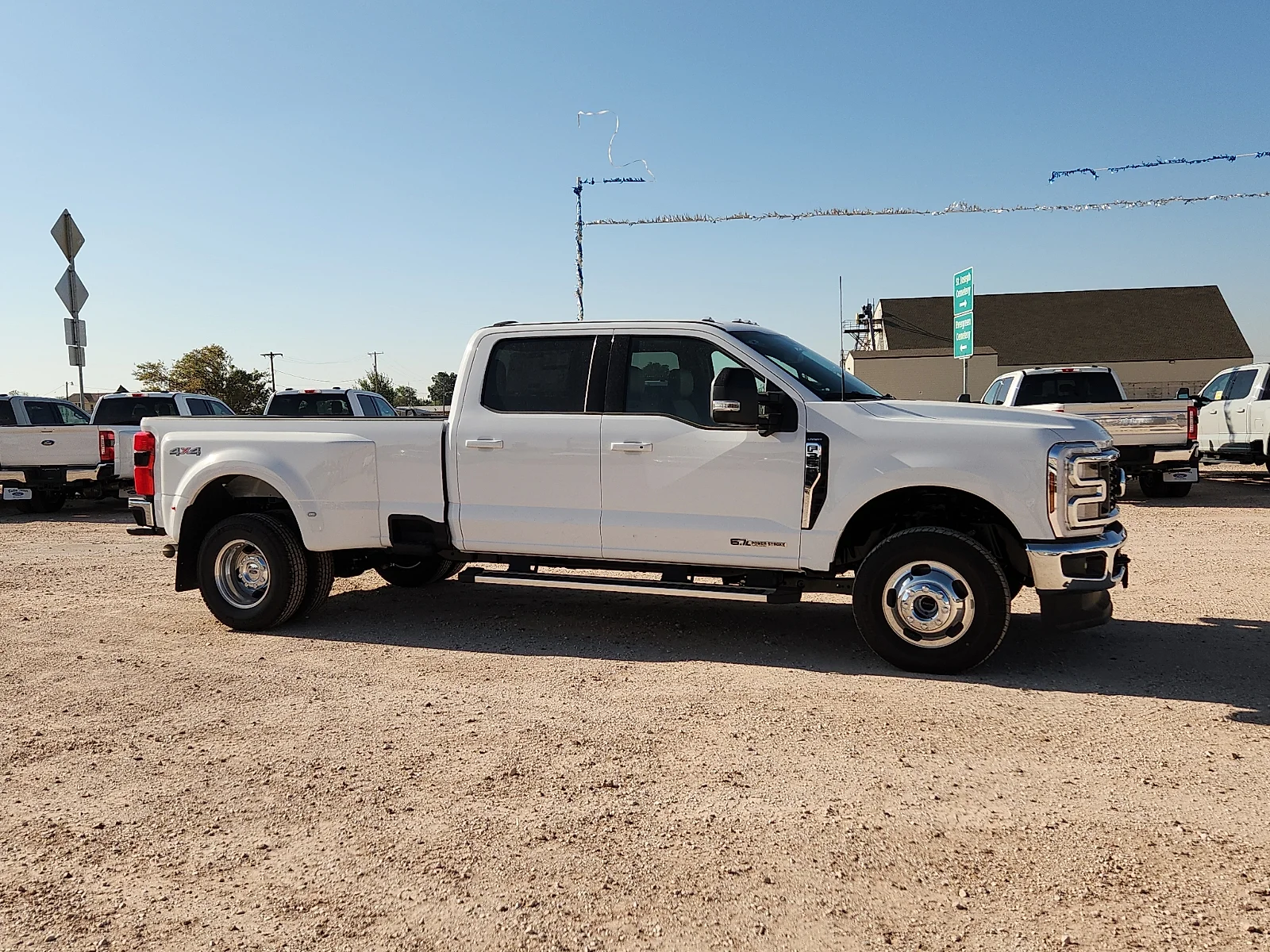 New 2026 Oxford White Ford Lariat image 8