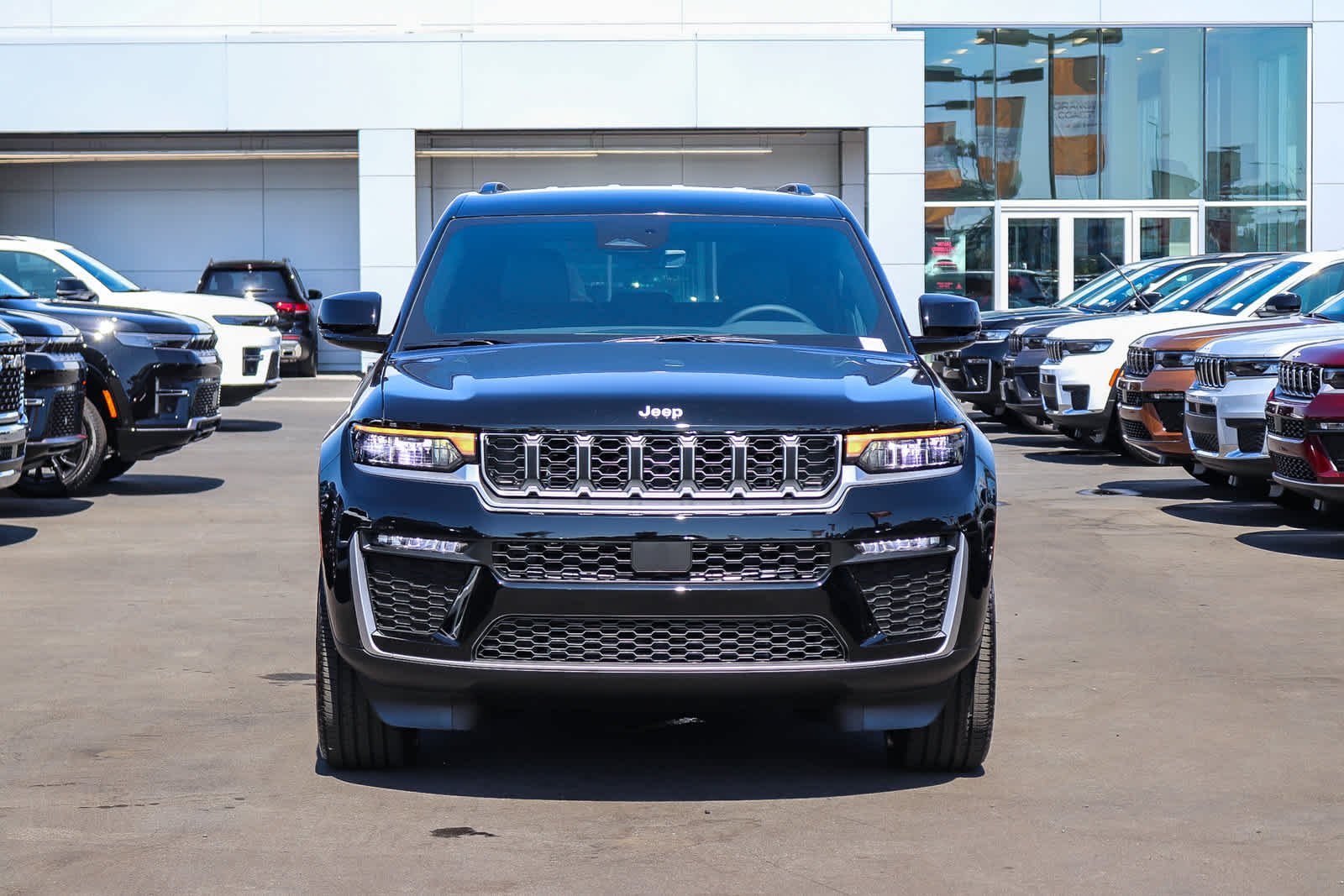 New 2027 High-Gloss Black Paint Jeep Limited image 2