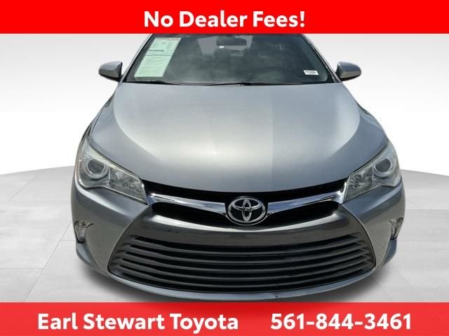 Used 2017 Silver Toyota LE image 10
