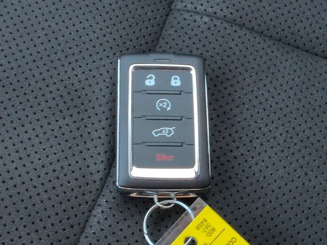 Used 2024 Red Jeep Altitude X image 28