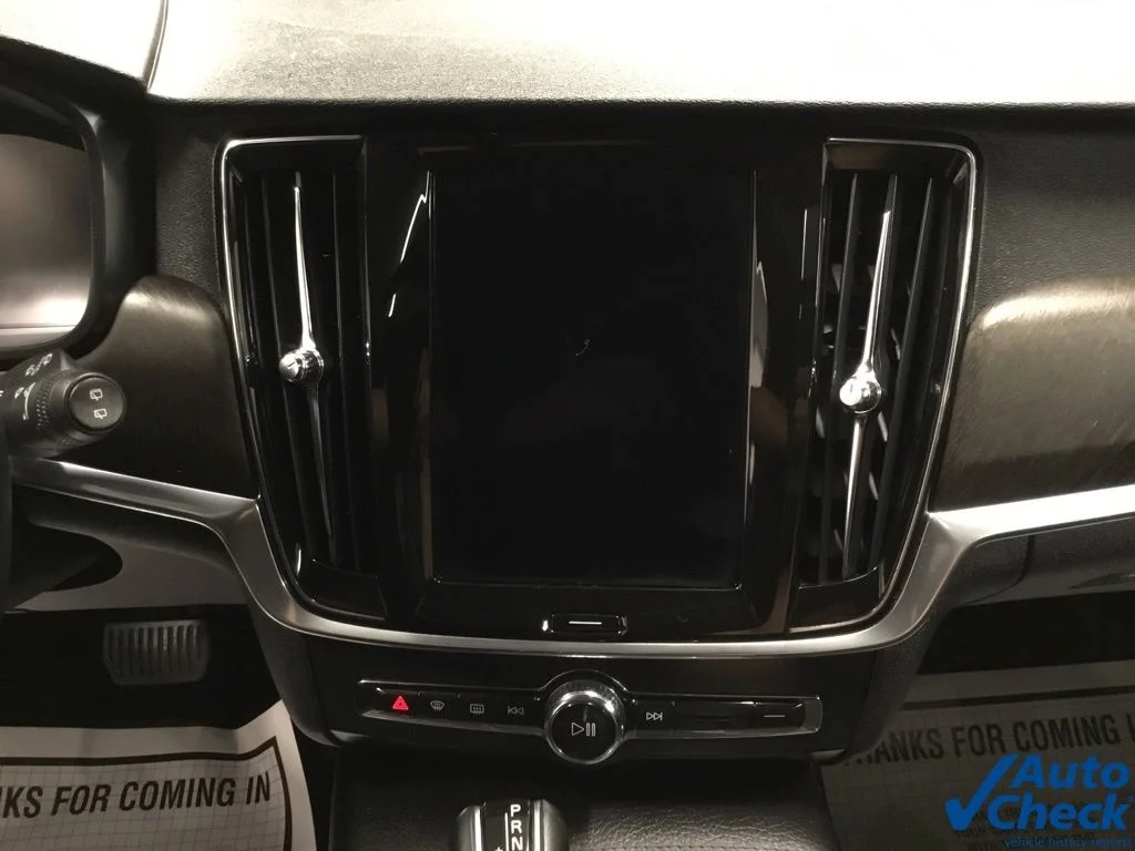 Used 2020 Black Volvo T6 AWD image 49