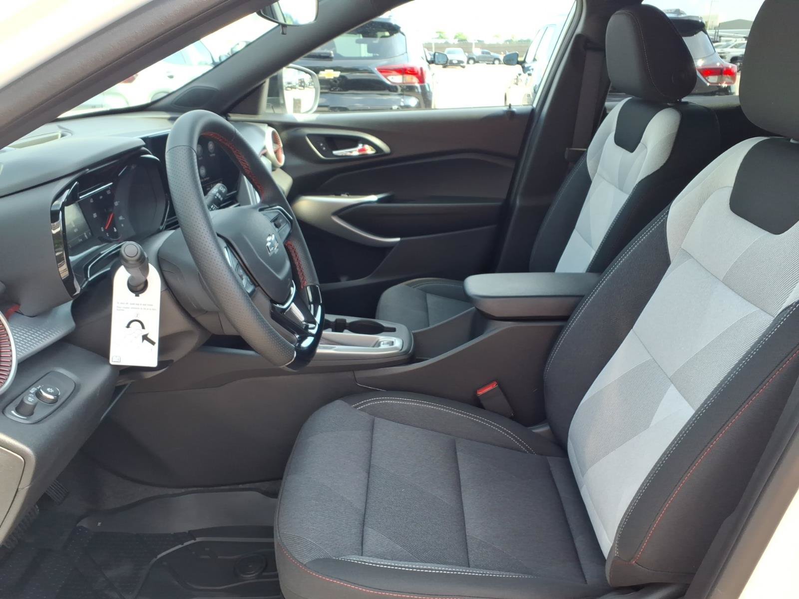 2026 Chevrolet Trax RS - Photo 13