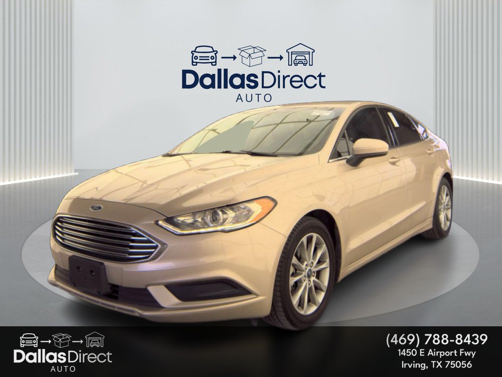 Used 2017 White Gold Ford SE image 1