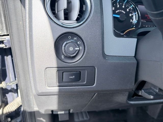 Used 2013 Blue Ford XLT image 14