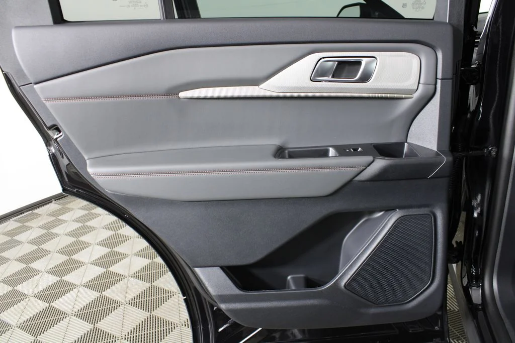 New 2026 Agate Black Metallic Ford Active image 13
