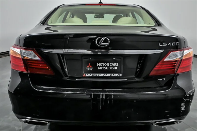 Used 2012 Obsidian Lexus  image 8