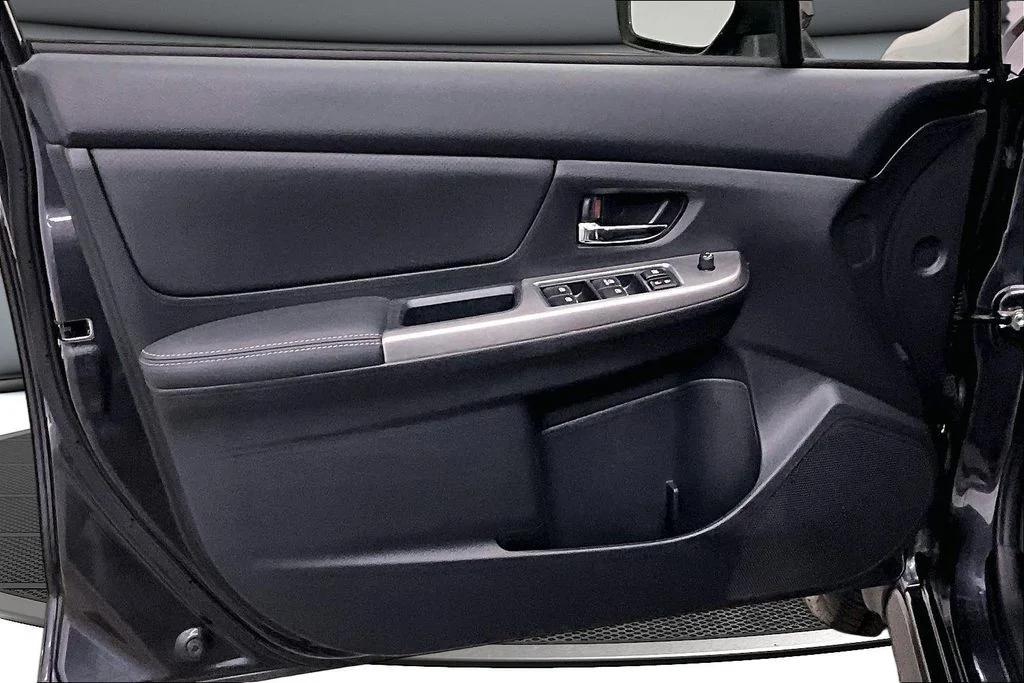 Used 2015 Gray Subaru 2.0i Limited image 19