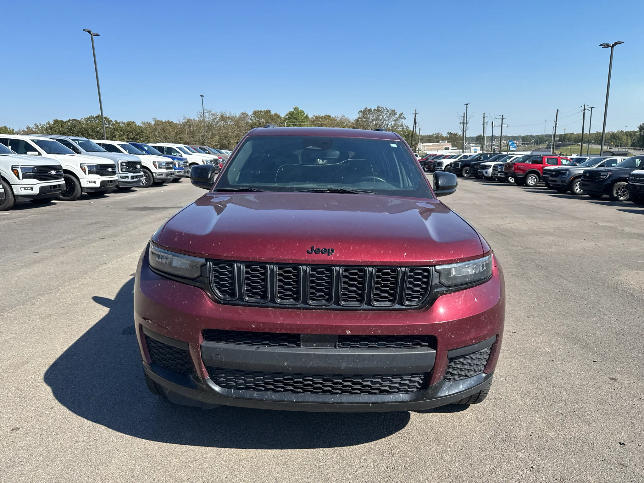 Used 2021 Velvet Red Pearlcoat Jeep Altitude image 2