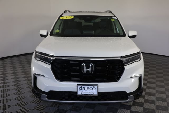 Used 2023 Platinum White Pearl Honda Touring image 3