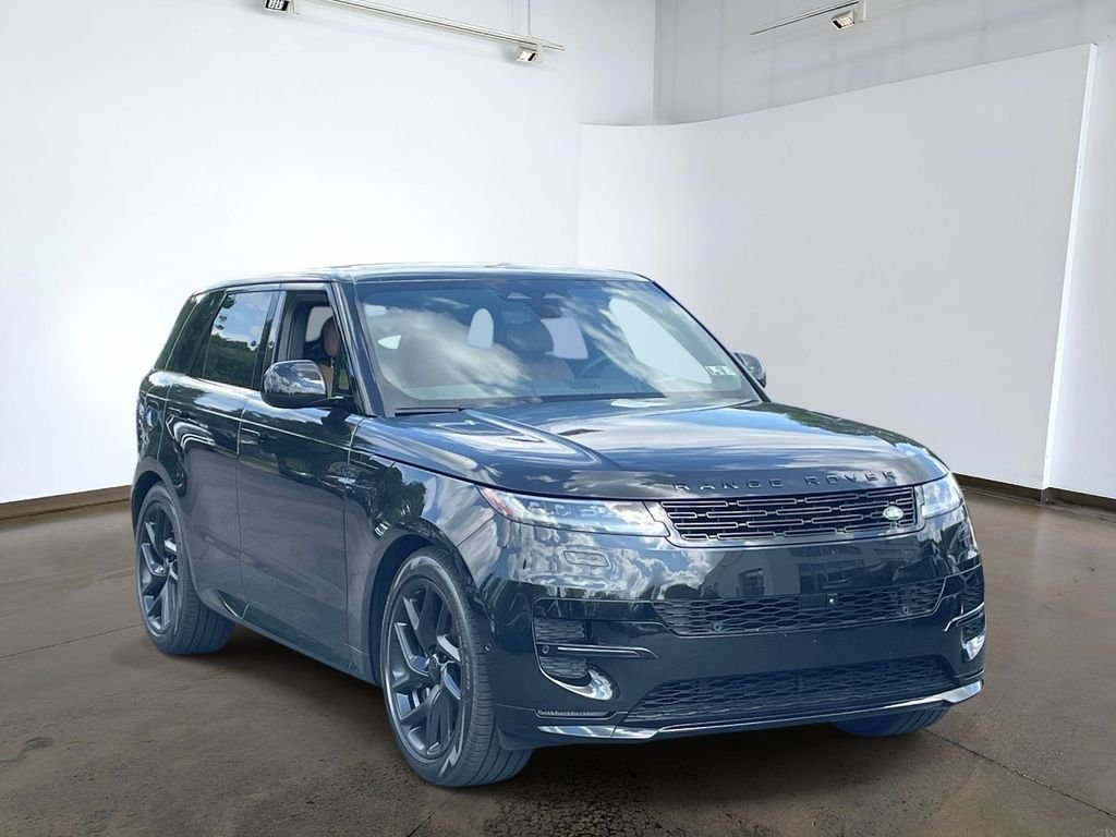 New 2026 Santorini Black Land Rover Dynamic SE image 3